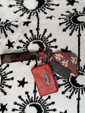 Ed Hardy 2-Piece Printed Wristlet
Keychain Red Set
